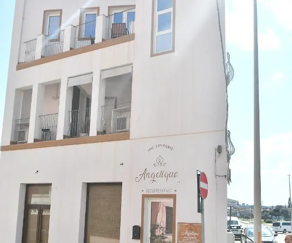 Angelique Casa de hóspedes 3*